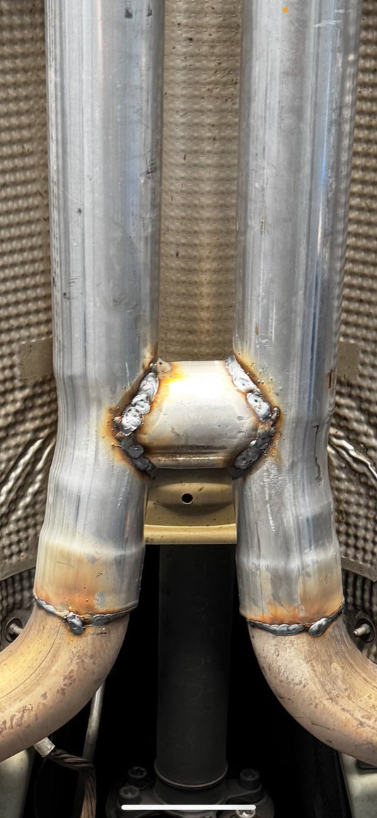 X-Pipe vs H-Pipe for Mercedes: Performance, Sound, Scavenging & Placement