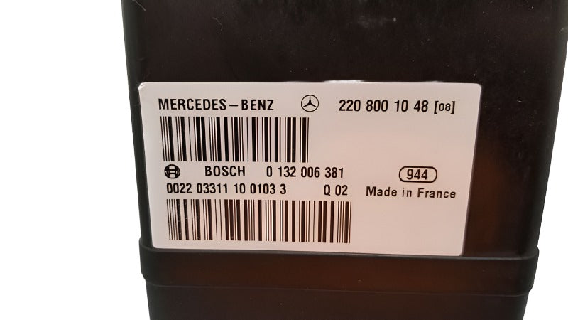 OEM Mercedes vacuum pump part number 2208001048, made in France, Bosch 0132006381
