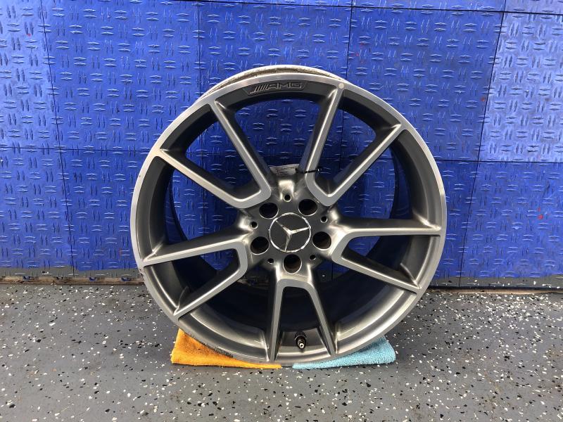 16-19 Mercedes C43 C300 OEM Rear AMG Wheel 19x8.5 Rim 2054016500 Grey Accents Gray Benz