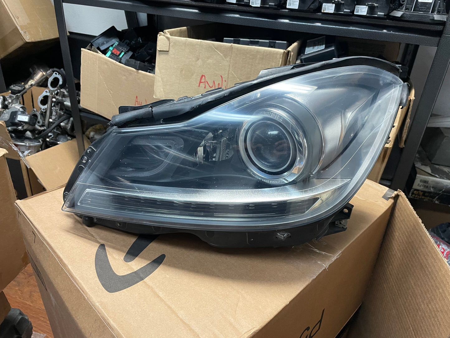 C250 C350 Left Bi-Xenon Driver Side Headlight Complete with Ballast 2048203939