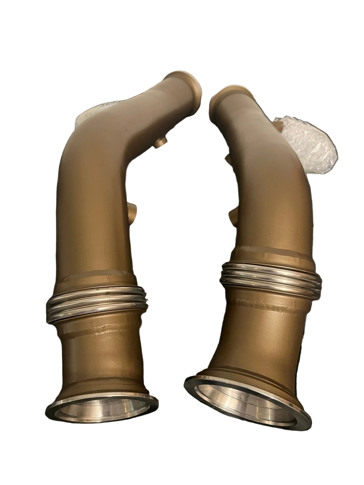 Close-up of ceramic coated downpipe with premium flex section for Mercedes C43 AMG M276 3.0T engine