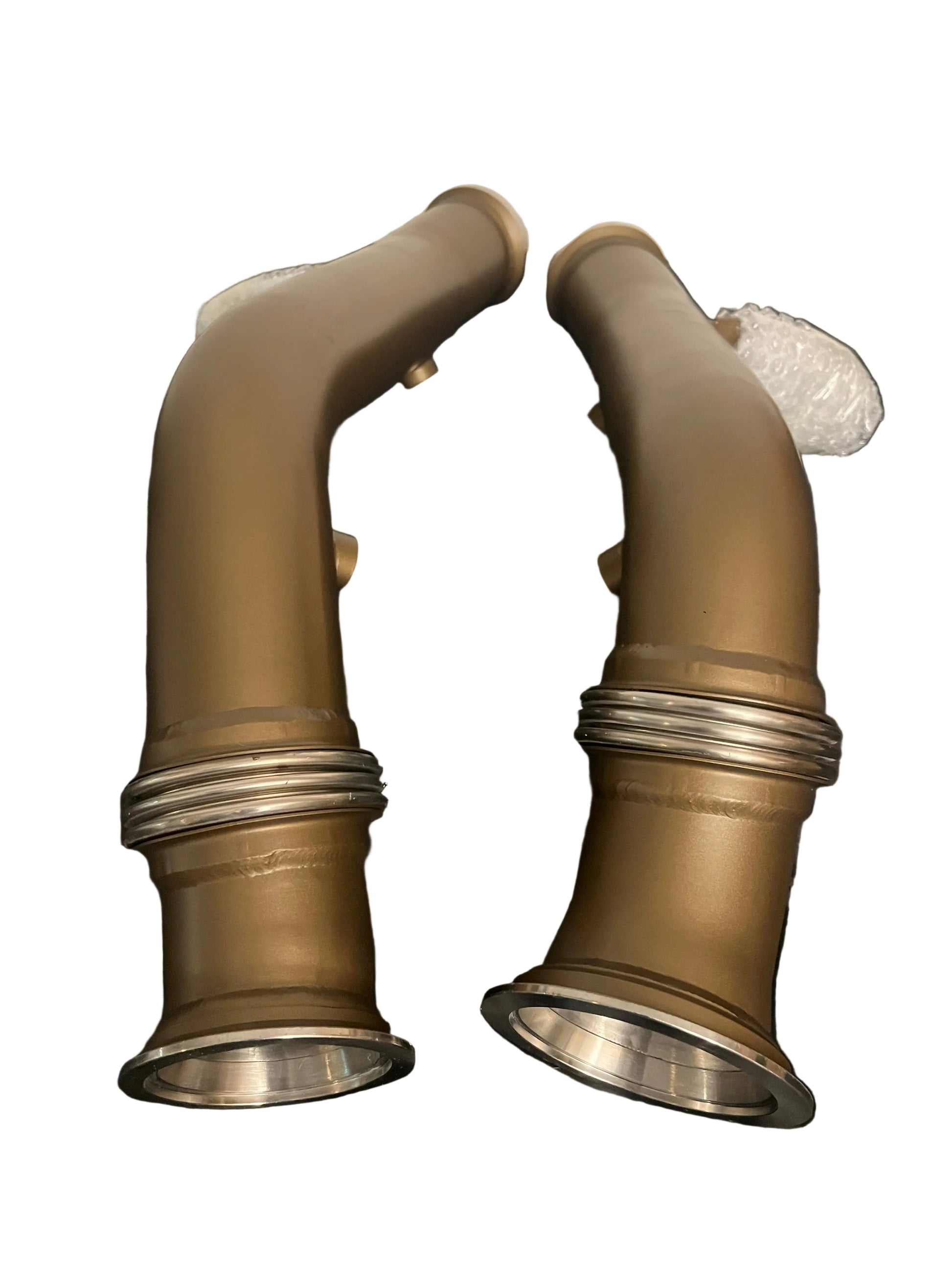 Close-up of ceramic coated downpipe with premium flex section for Mercedes C43 AMG M276 3.0T engine