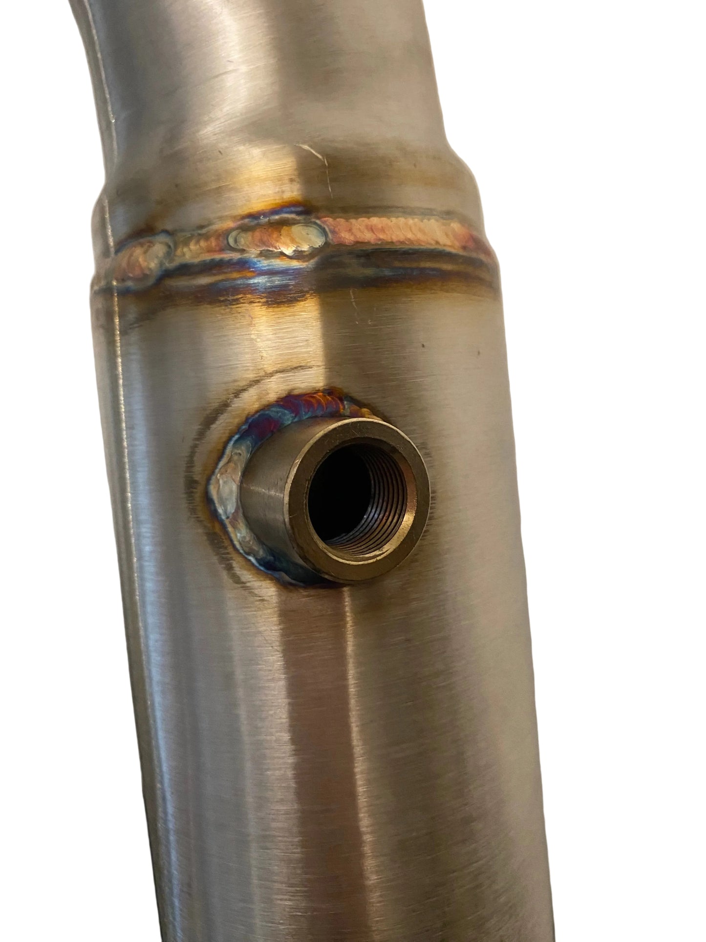 O2 sensor bung and port detail on Mercedes CLA45 AMG GLA45 M133 catless downpipe