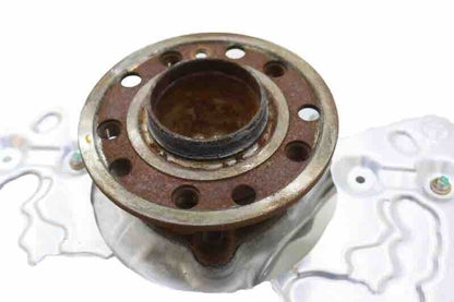 Wheel hub and bearing face of the Mercedes W205 C300 front left spindle knuckle