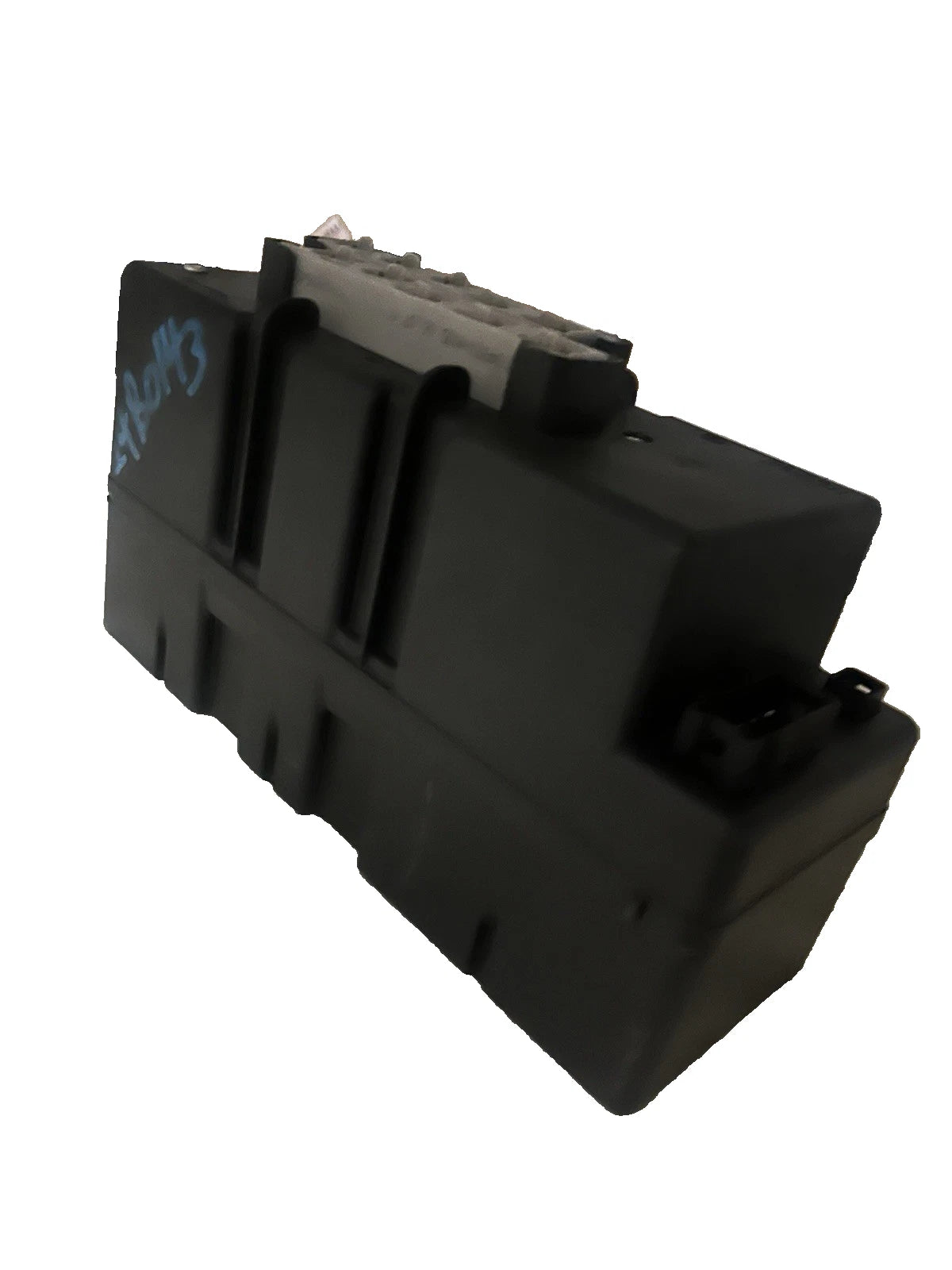 Side view of tested R230 Mercedes door lock vacuum pump for SL500 SL550 SL55 AMG