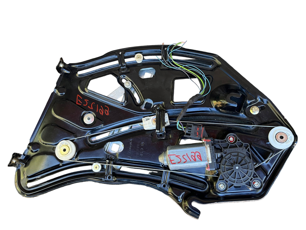 2000-2006 Mercedes W215 CL500 CL55 AMG CL600 CL65 AMG Rear Right Quarter Window Regulator Assembly A2156700203