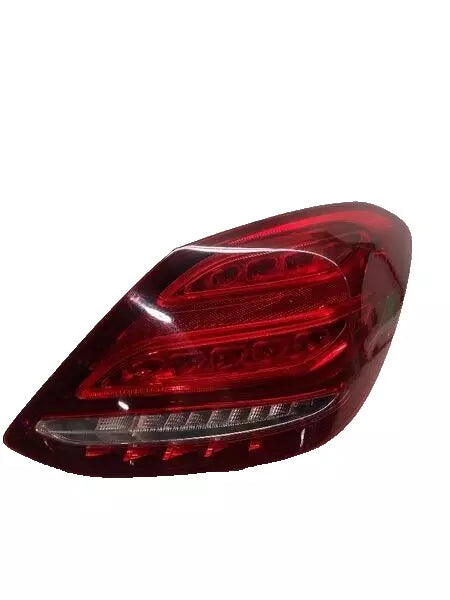 15-18 Mercedes C300 C43 C63 OEM Right LED Taillight A2059061902 Passenger Side C350e C400